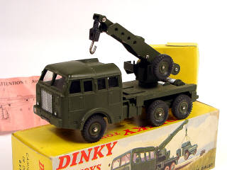Lot 416 - DINKY TOYS FRANCE (1)