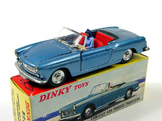 Lot 603 - DINKY TOYS FRANCE (1)