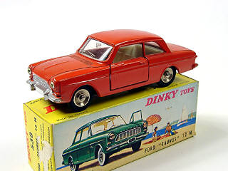 Lot 601 - DINKY TOYS FRANCE (1)