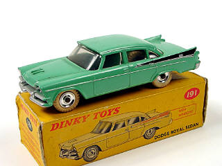 Lot 825 - DINKY TOYS GB (1)