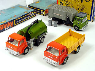 Lot 801 - DINKY TOYS GB (3)