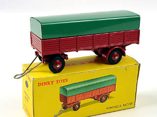 Lot 387 - DINKY TOYS FRANCE (1)
