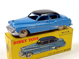 Lot 588 - DINKY TOYS (FRANCE) (1)