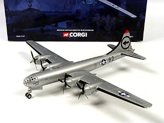 Lot 424 - CORGI TOYS (GB) (1)
