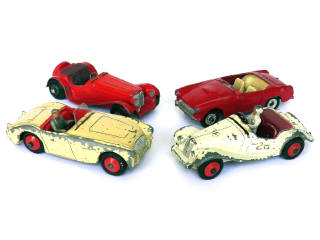 Lot 242 - DINKY TOYS (GB) (4)