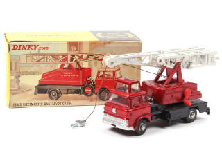 Lot 688 - DINKY TOYS (GB) (1)