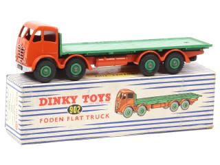 Lot 680 - DINKY TOYS (GB) (1)