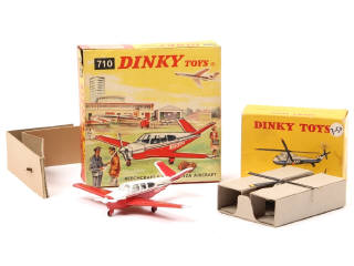 Lot 701 - DINKY TOYS (GB) (2)