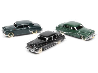 Lot 390 - DINKY TOYS (FRANCE) (3)