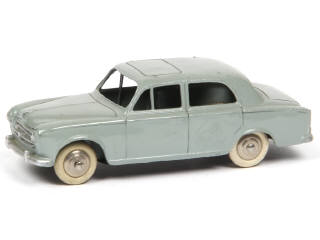 Lot 386 - DINKY TOYS (FRANCE) (1)