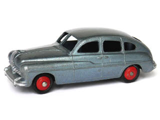 Lot 176 - DINKY TOYS (FRANCE) (1)