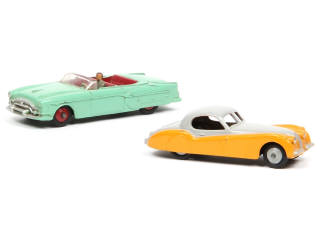 Lot 377 - DINKY TOYS (GB) (2)