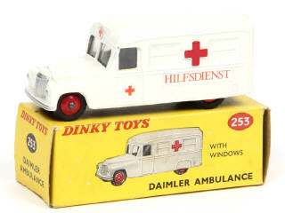 Lot 423 - DINKY TOYS (GB) (1)