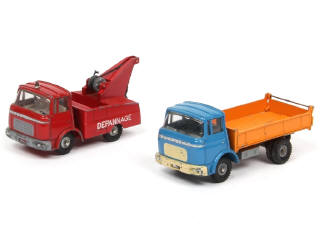 Lot 555 - DINKY TOYS (FRANCE) (2)