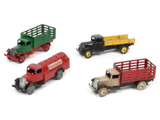 Lot 590 - DINKY TOYS (FRANCE) (4)