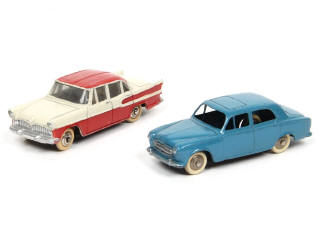 Lot 571 - DINKY TOYS (FRANCE) (2)