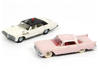 Lot 359 - DINKY TOYS (GB) (2)