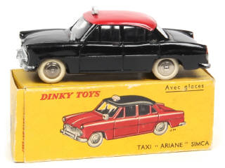 Lot 449 - DINKY TOYS (FRANCE) (1)