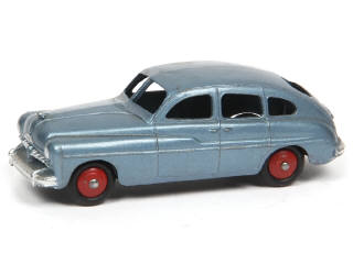 Lot 407 - DINKY TOYS (FRANCE) (1)