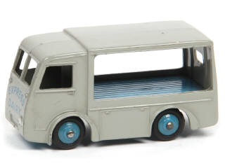 Lot 306 - DINKY TOYS (GB) (1)