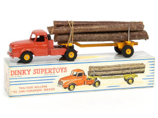 Lot 549 - DINKY TOYS (FRANCE) (1)