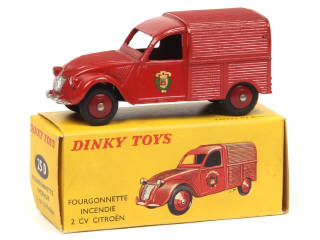 Lot 450 - DINKY TOYS (FRANCE) (1)