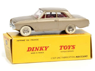 Lot 493 - DINKY TOYS (FRANCE) (1)