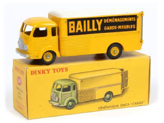 Lot 505 - DINKY TOYS (FRANCE) (1)