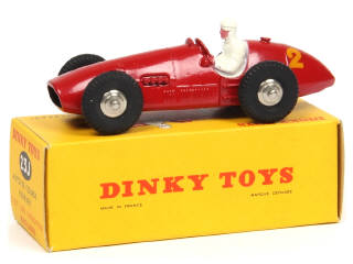 Lot 432 - DINKY TOYS (FRANCE) (1)