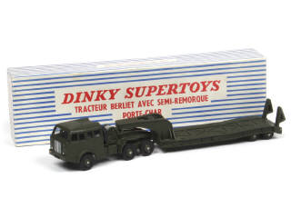 Lot 546 - DINKY TOYS (FRANCE) (1)