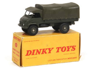 Lot 537 - DINKY TOYS (FRANCE) (1)