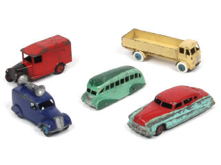 Lot 389 - DINKY TOYS (GB) (5)