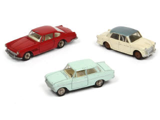 Lot 587 - DINKY TOYS (FRANCE) (3)