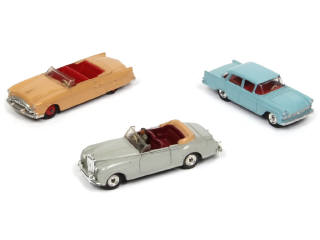 Lot 377 - DINKY TOYS (GB) (3)