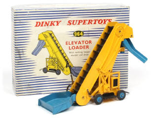 Lot 330 - DINKY TOYS (GB) (1)