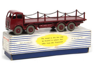 Lot 323 - DINKY TOYS (GB) (1)