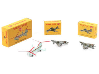 Lot 367 - DINKY TOYS (GB) (3)