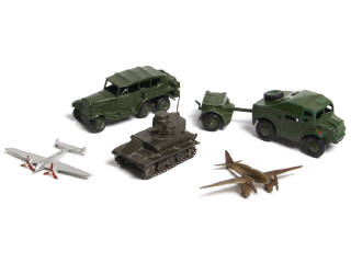 Lot 484 - DINKY TOYS (GB) (6)