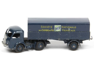 Lot 515 - DINKY TOYS (FRANCE) (1)