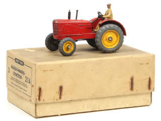Lot 479 - DINKY TOYS (GB) (1)