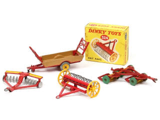 Lot 480 - DINKY TOYS (GB) (4)