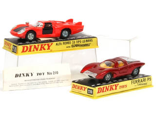 Lot 470 - DINKY TOYS (GB) (2)