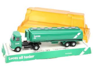 Lot 386 - DINKY TOYS (GB) (1)