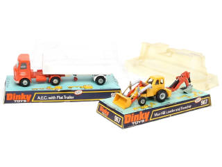 Lot 372 - DINKY TOYS (GB) (2)