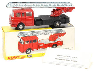 Lot 383 - DINKY TOYS (GB) (1)