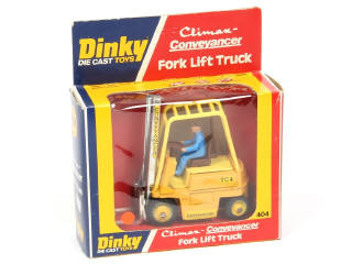 Lot 374 - DINKY TOYS (GB) (1)