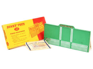 Lot 298 - DINKY TOYS (GB) (1)