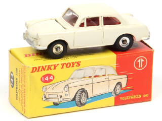 Lot 317 - DINKY TOYS (GB) (1)