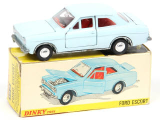 Lot 330 - DINKY TOYS (GB) (1)