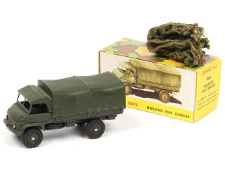 Lot 483 - DINKY TOYS (FRANCE) (1)